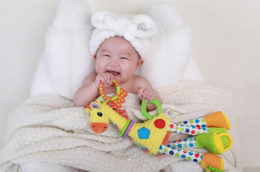 漯河宝宝为什么会吐奶